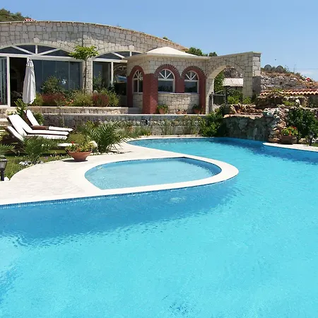 Oda ve Kahvaltı Dolina 3*